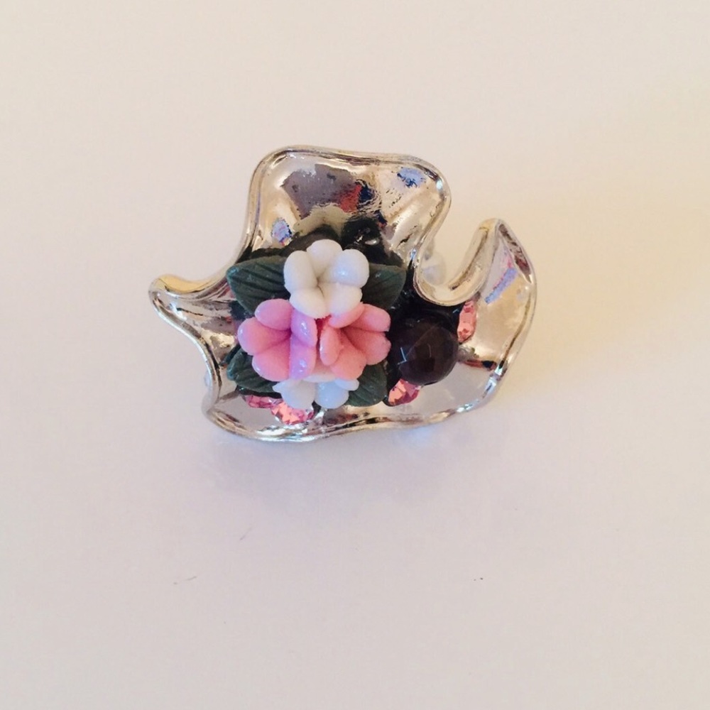 Porcelain flower ring (new)